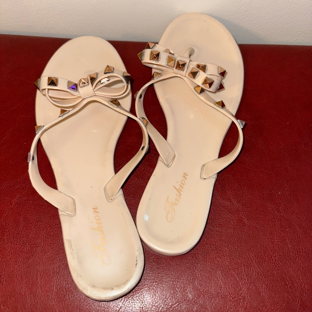 Studded jelly flip flops size 7 worn